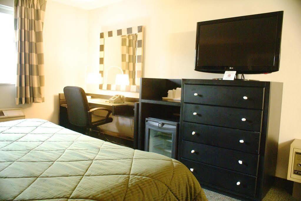 Comfort Inn & Suites Pittsburgh Gibsonia エクステリア 写真